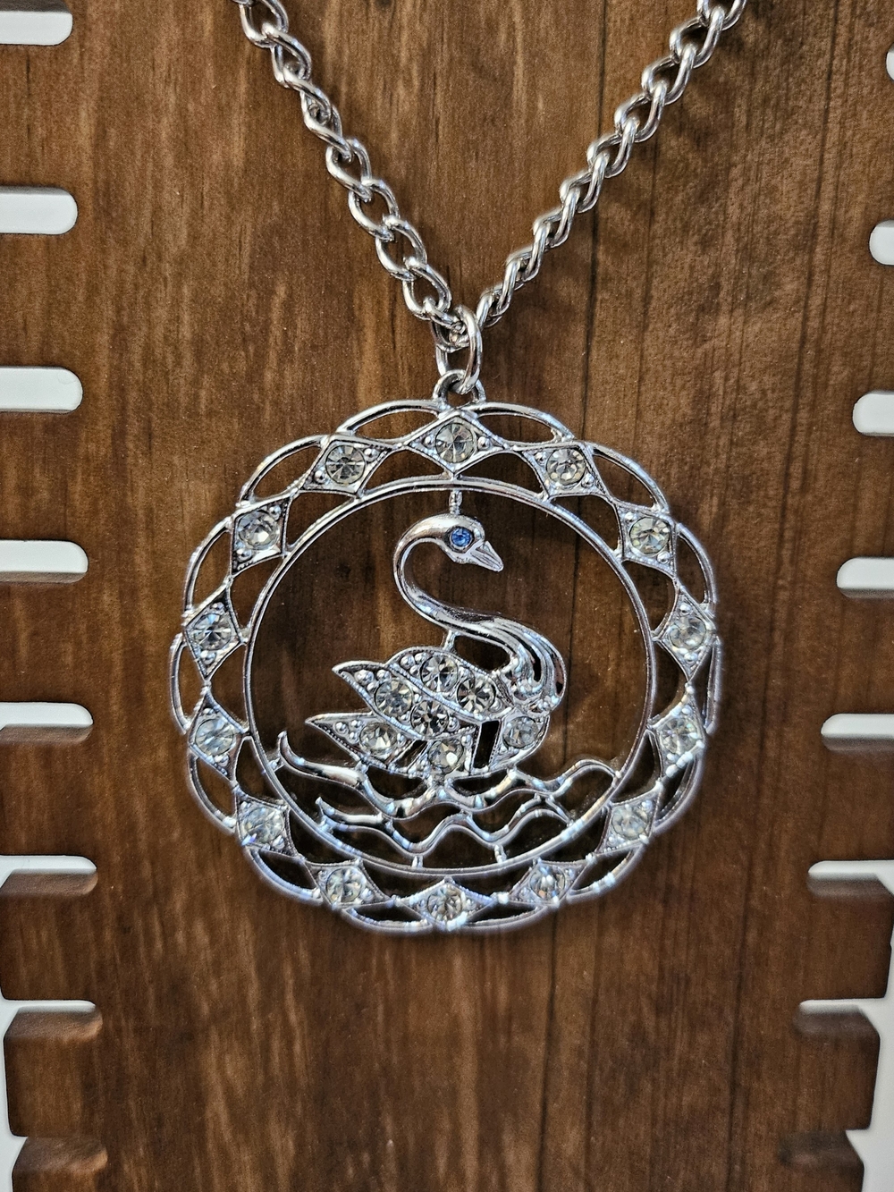 Vintage Sarah Coventry Swan Lake Silver Toned Pendant Necklace 24" 1970's